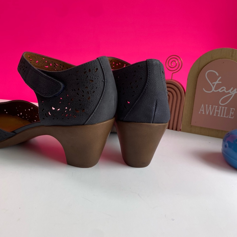 EASY SPIRIT Cindie Mary Jane Round Toe Block Heel Blue Dress Pumps Size 9 - Picture 7 of 14